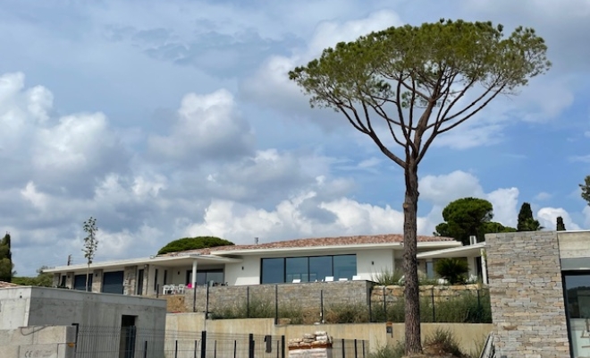 Réalisation de 3 villas haute gamme à Saint-Maxime , Fréjus, AI Construction